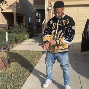 Meet your Posher, Dee